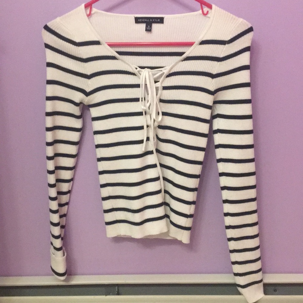 Kendall and Kylie Top